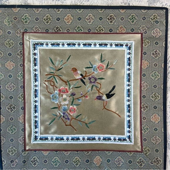 Vintage Chinese silk embroidered pieces or silk napkins (5 pieces) - Picture 4 of 16